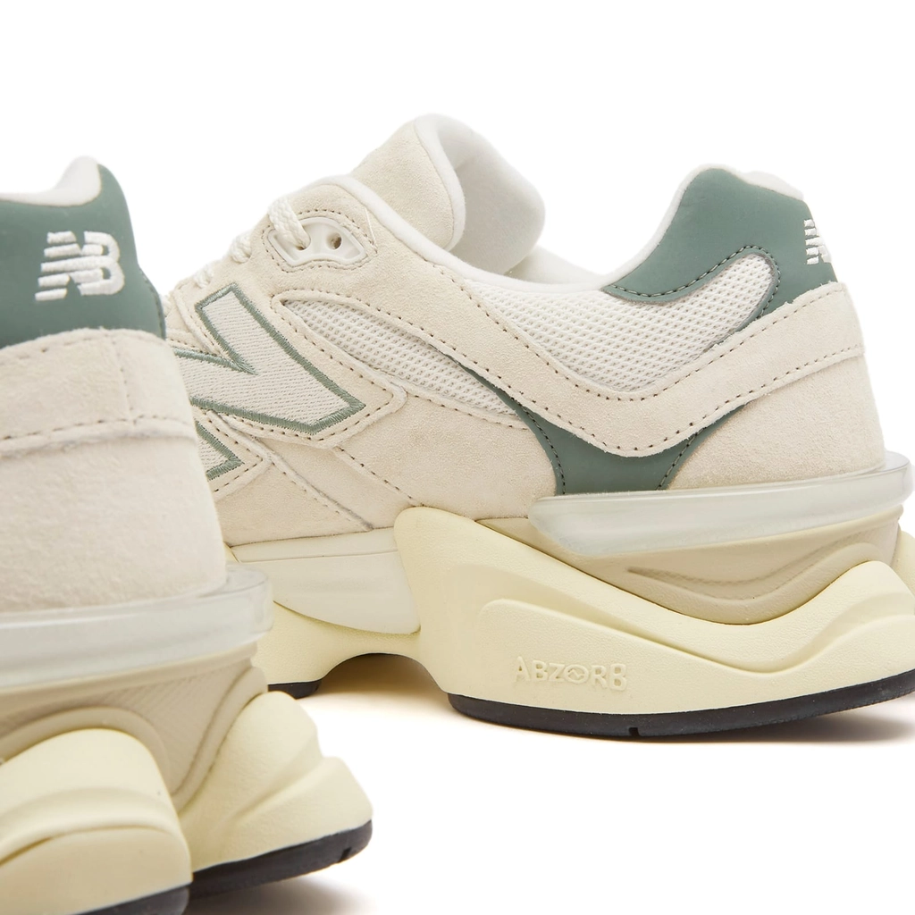 New Balance 9060 Sneaker Linen